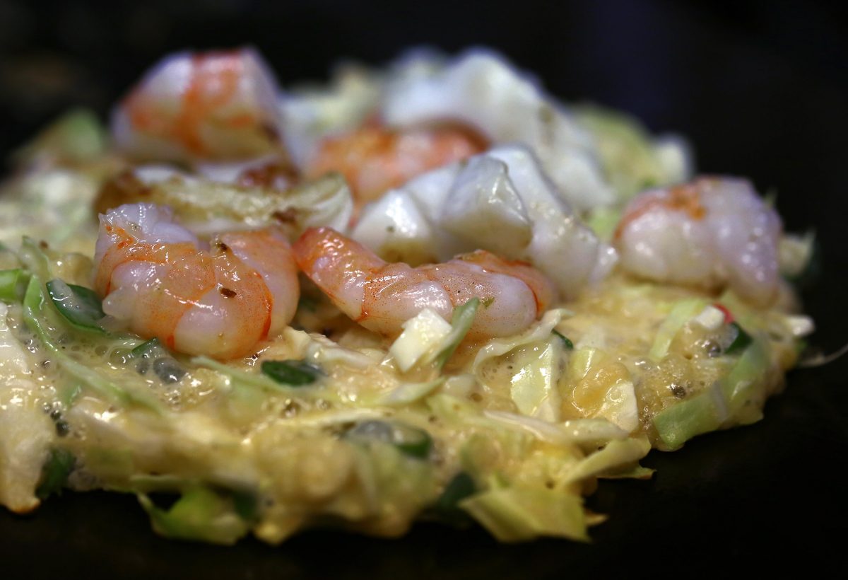 Okonomiyaki: Pfannkuchen auf japanische Art